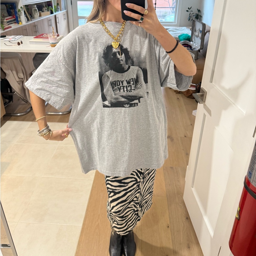 Vintage gray John Lennon NYC tee 🩶🗽🎶